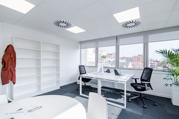 Alquiler de oficinas en Barcelona, Sarrià-Sant Gervasi. Business center / Centro de Negocios